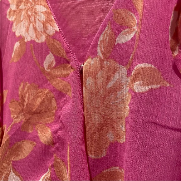 Vacay Vibes Vestique Blouse ✨ - Picture 4 of 4